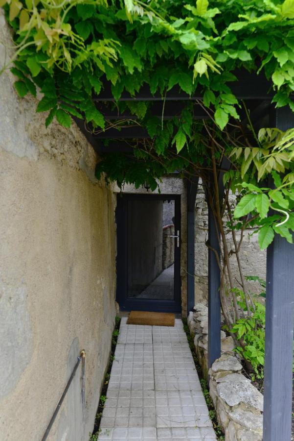 Chez Pique-Fesse Chambre D'Hote Saint-Martin-L'ars Zewnętrze zdjęcie